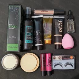 New Makeup Kit For Women, Party Wear Makeup Kit-image-17