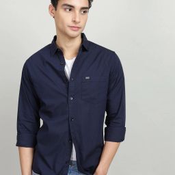 Men Slim Fit Solid Spread Collar Casual Shirt-image-65