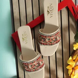 nidima Women Flats Sandal-picture-1