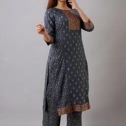 MAUKA Women Grey Ethnic Motifs Printed Kurta with Palazzos-image-26