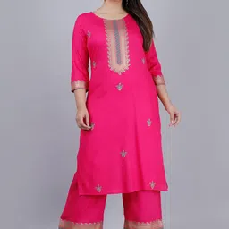 MAUKA Women Pink Ethnic Motifs Printed Kurta with Palazzos-33