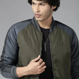 Men Colorblock Padded Jacket-image-77