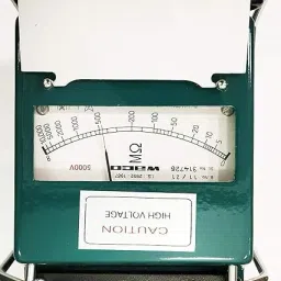 spaark Hand generated 5000volt-10000Mohms metal body analog insulation tester(megger) Analog Voltage Tester image 2
