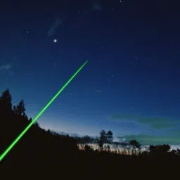XTRDT Green Laser Pointer Presentation 2 in 1 Out Put Power 100 MW Class 3rd B Output Wavelength 532NM with Starry Lense Battery Charger& Sefty Keys image 5